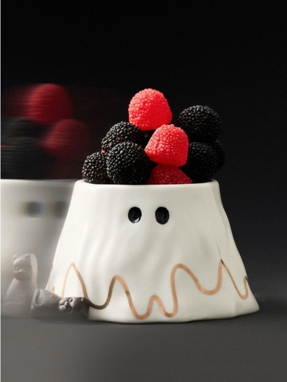 Anthropologie The Mud Fairy Stoneware 24k Gold Accent Ghost Nut Bowl, New in Box